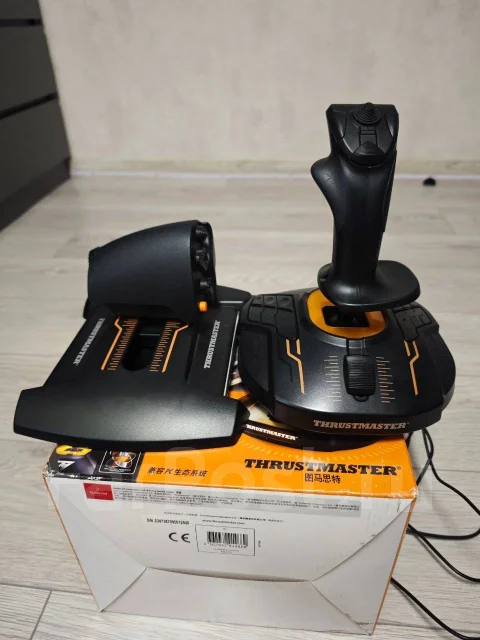 Thrustmaster ����