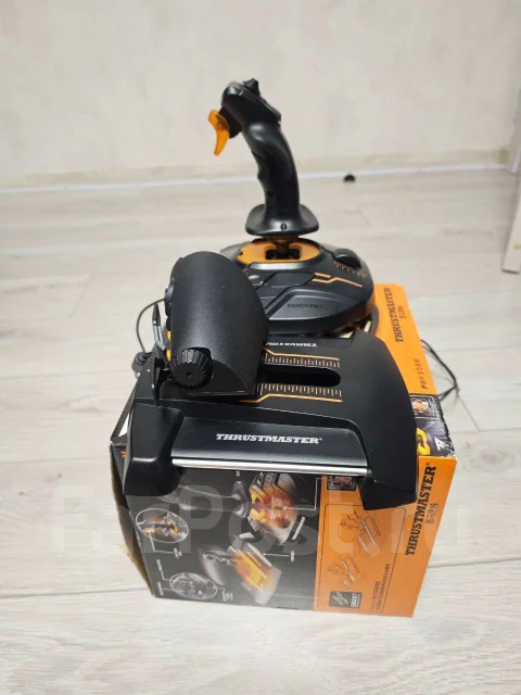 Thrustmaster ����