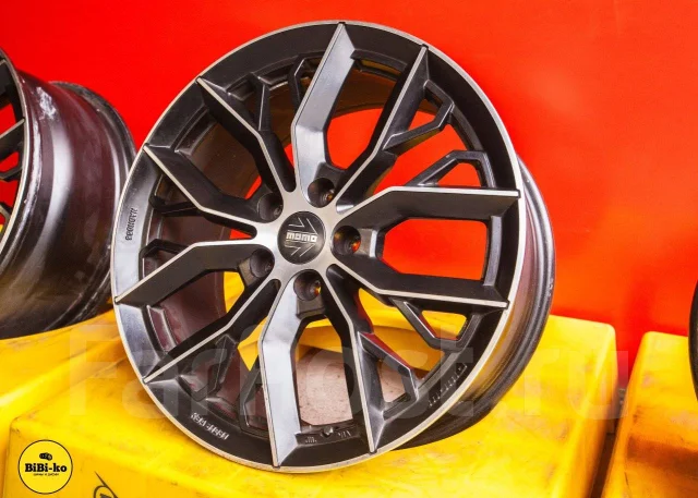 MOMO. 8.0x18", 5x112, ET48, �� 66���. ����