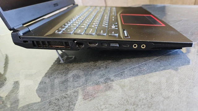 MSI GE75 Raider. 17.3", 2,3����, ��� 32 ��, ���� 2 048���, WiFi: 1, Bluetooth: 1, ����������� �� 1��. ����