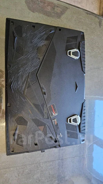 MSI GE75 Raider. 17.3", 2,3����, ��� 32 ��, ���� 2 048���, WiFi: 1, Bluetooth: 1, ����������� �� 1��. ����