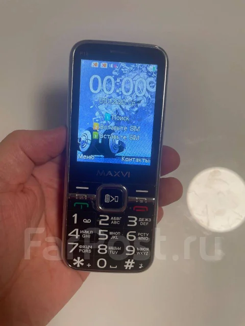 MAXVI P18. �/�, �� 8 ��, ������, 3G, Dual-SIM, ��������� ����