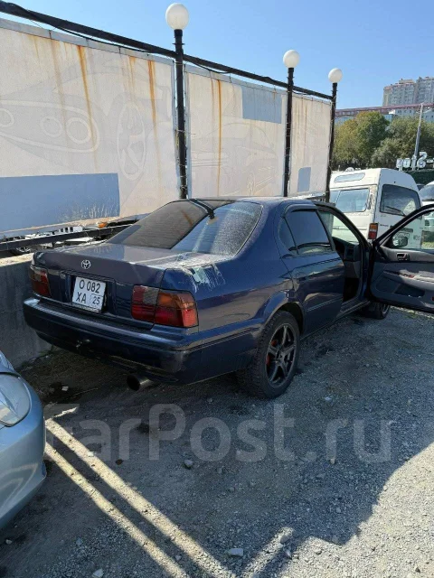 Toyota Camry. �������, ��������, 2.0 (125��.�.), ������, 300 000����. �� ����