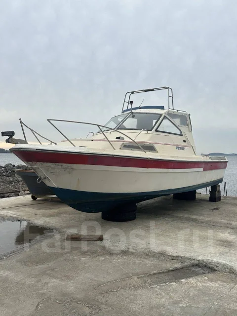 Yamaha F-26. 1990 ���, ����� 8��., ��������� ��� ���������, 250��.�., ������ ����