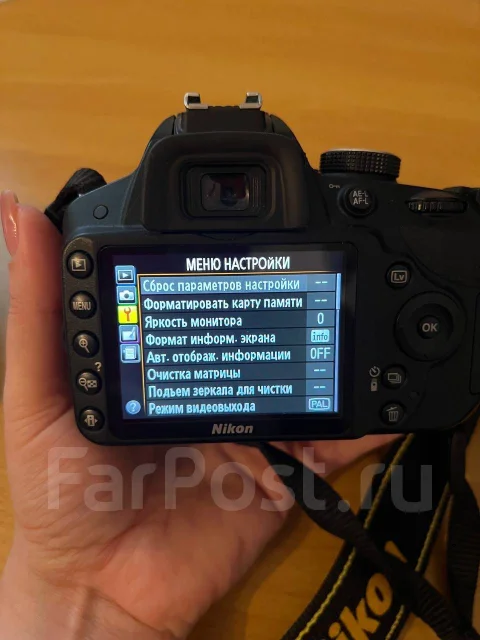 Nikon D3200. 20 � ����� ��, ���: 3� ����