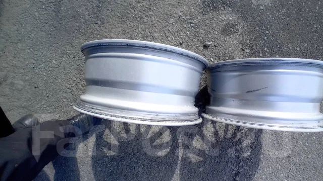 Volvo. 7.0x17", 5x105 ����