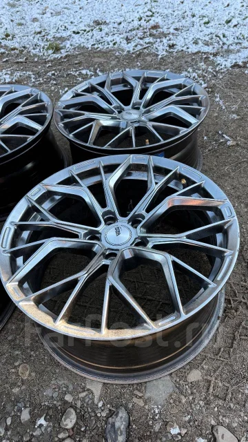 Vossen VPS-312. 8.0x18", 5x114.3, ET35, �� 73,1���. ����