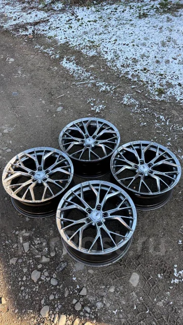 Vossen VPS-312. 8.0x18", 5x114.3, ET35, �� 73,1���. ����