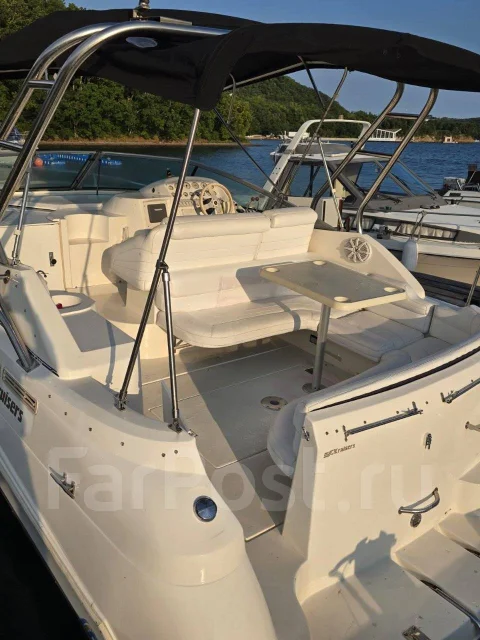 Cruisers Yachts. 1995 ���, ����� 10��., ��������� ������������, 460��.�., ������ ����