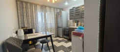 2-���������, ����� ������� 2-� 23. �������-�������, ���������, 52,5���.��., 2/5 ���� ����