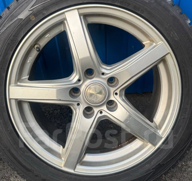 Dunlop Violento. 7.0x17", 5x114.3, ET38, �� 73,1���. ����