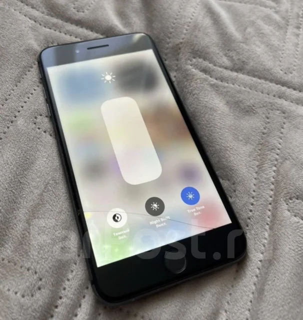Apple iPhone 8 Plus. �/�, 64 ��, �����, 4G LTE, NFC ����