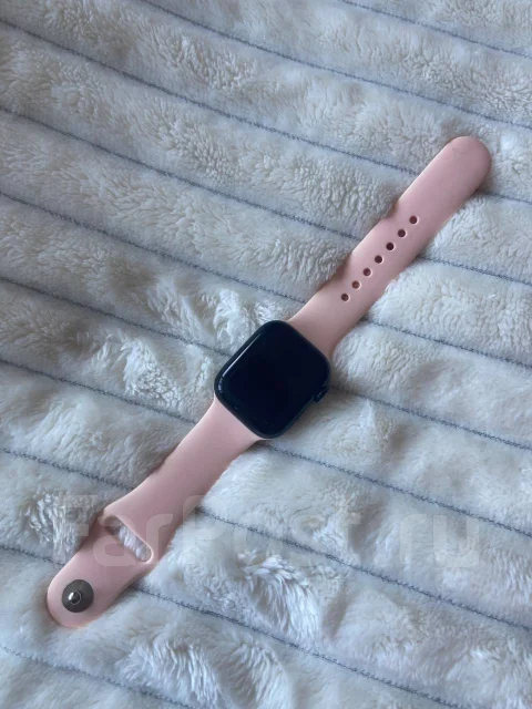 Apple Watch Series 7. GPS, NFC, IP67 ����