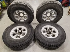 ������ Yokohama Geolandar I/T 31x10.5 R15. 7.0x15" 6x139.7 ET10 �� 108,1���. ����