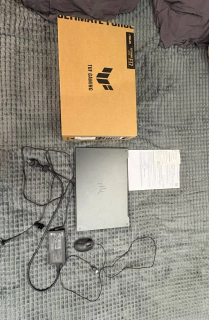 Asus TUF Gaming F17. 17.3", 4,5����, ��� 16 ��, ���� 512���, WiFi: 1, Bluetooth: 1, ����������� �� 4��. ����