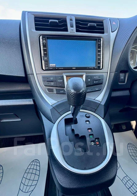 Toyota Ractis. �������, 4wd, 1.5 (103��.�.), ������, 188 000����. �� ����