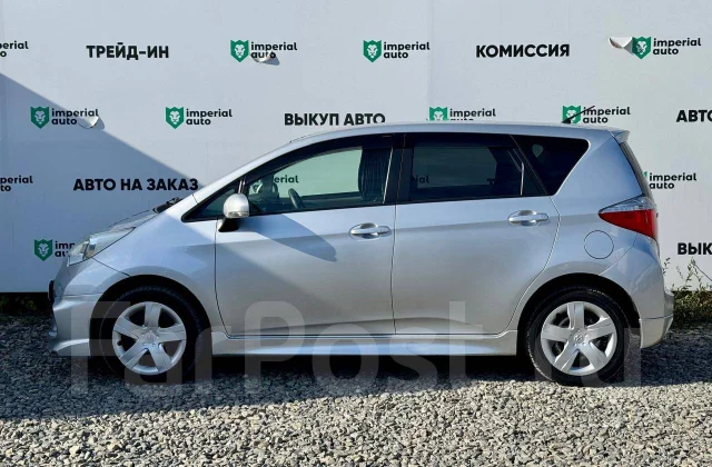 Toyota Ractis. �������, 4wd, 1.5 (103��.�.), ������, 188 000����. �� ����