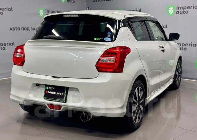 Suzuki Swift. �������, ��������, 1.0 (102��.�.), ������, 26 000����. �� ����