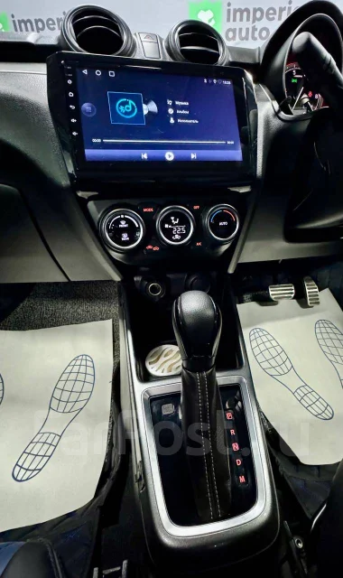 Suzuki Swift. �������, ��������, 1.0 (102��.�.), ������, 26 000����. �� ����