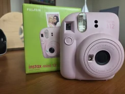 Fujifilm Instax Mini 12 ����