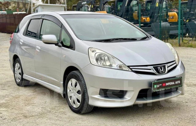 Honda Fit Shuttle. �������, 4wd, 1.5 (120��.�.), ������, 134 000����. �� ����