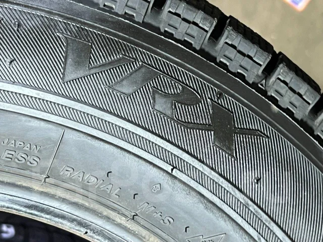Bridgestone Blizzak VRX. ������, ��� �����, 2017 ���, �/�, ����� 5 % ����