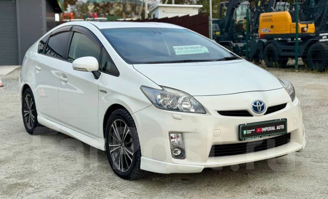 Toyota Prius. �������, ��������, 1.8 (99��.�.), ������, 217 000����. �� ����