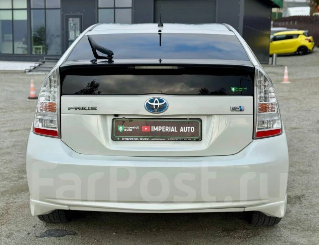 Toyota Prius. �������, ��������, 1.8 (99��.�.), ������, 217 000����. �� ����