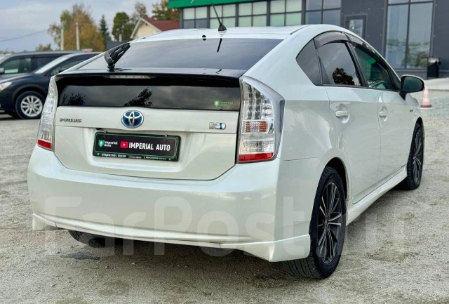 Toyota Prius. �������, ��������, 1.8 (99��.�.), ������, 217 000����. �� ����
