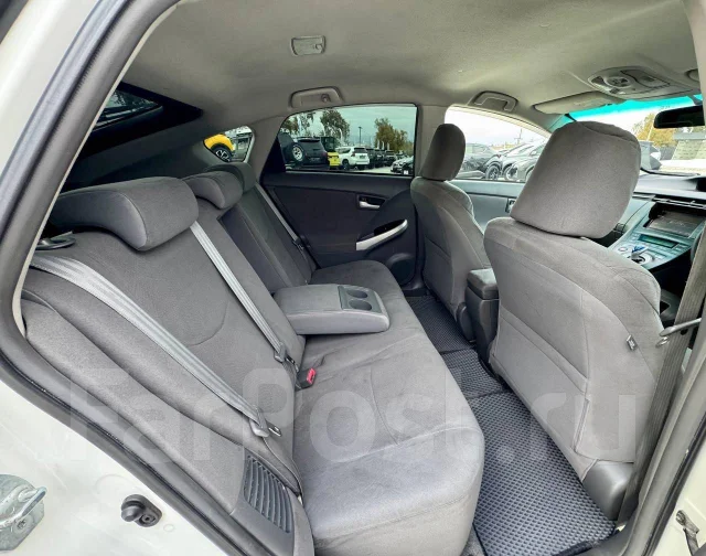 Toyota Prius. �������, ��������, 1.8 (99��.�.), ������, 217 000����. �� ����