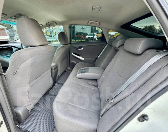 Toyota Prius. �������, ��������, 1.8 (99��.�.), ������, 217 000����. �� ����