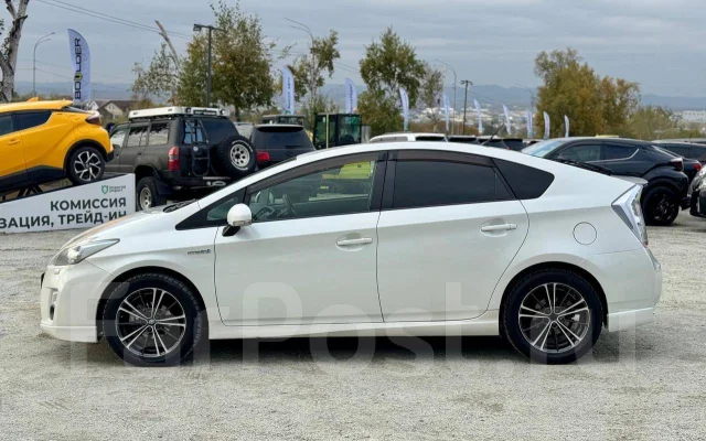 Toyota Prius. �������, ��������, 1.8 (99��.�.), ������, 217 000����. �� ����