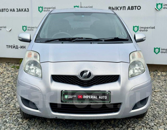 Toyota Vitz. �������, ��������, 1.0 (71��.�.), ������, 195 000����. �� ����