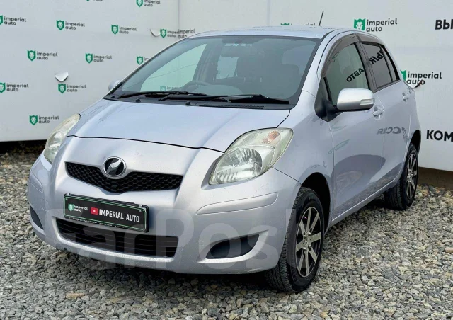 Toyota Vitz. �������, ��������, 1.0 (71��.�.), ������, 195 000����. �� ����