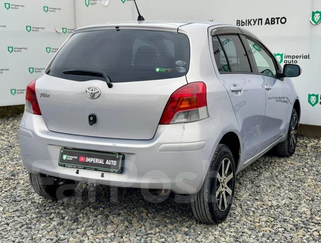 Toyota Vitz. �������, ��������, 1.0 (71��.�.), ������, 195 000����. �� ����