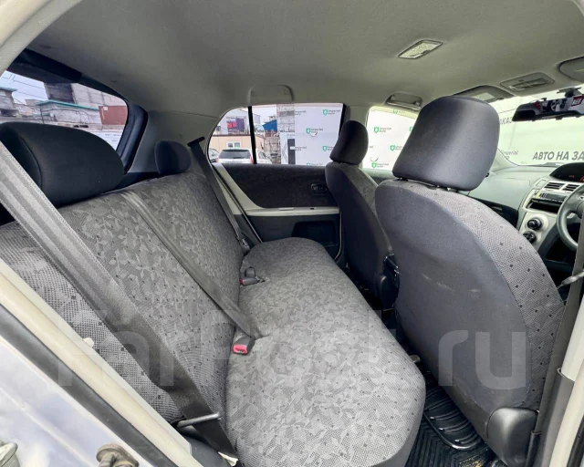 Toyota Vitz. �������, ��������, 1.0 (71��.�.), ������, 195 000����. �� ����