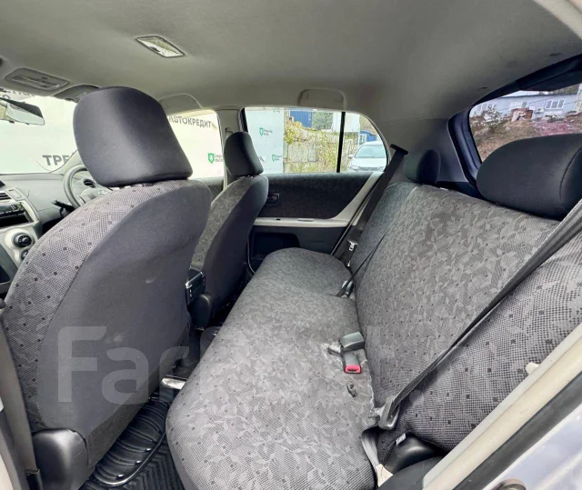 Toyota Vitz. �������, ��������, 1.0 (71��.�.), ������, 195 000����. �� ����