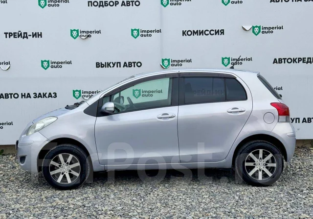 Toyota Vitz. �������, ��������, 1.0 (71��.�.), ������, 195 000����. �� ����