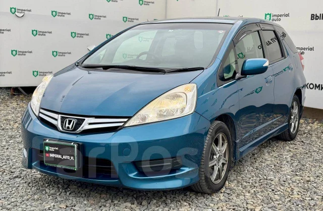 Honda Fit Shuttle. �������, ��������, 1.5 (120��.�.), ������, 150 000����. �� ����