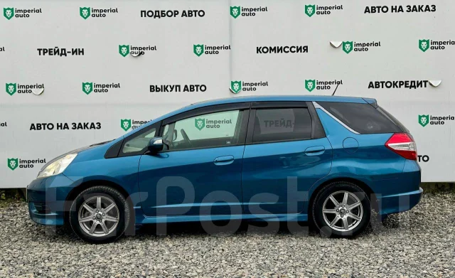 Honda Fit Shuttle. �������, ��������, 1.5 (120��.�.), ������, 150 000����. �� ����