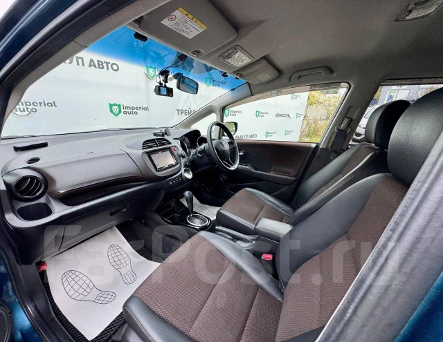 Honda Fit Shuttle. �������, ��������, 1.5 (120��.�.), ������, 150 000����. �� ����