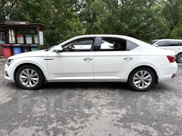 Skoda Superb. �������, ��������, 1.4 (150��.�.), ������, 43 000����. ��, �/�. ��� ����� �� ������������ ����