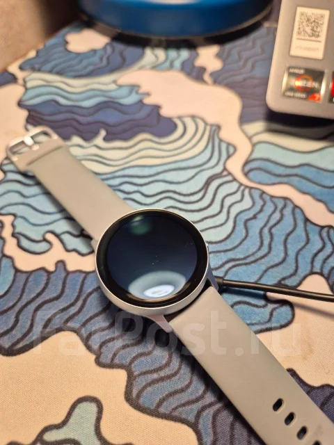 Samsung Galaxy Watch Active2 ����