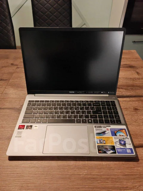 Tecno MegaBook K16S. 16", 2,3����, ��� 8 ��, ���� 512���, WiFi: 1, Bluetooth: 1 ����
