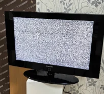 Samsung LE32A330J1. LCD (��) ����