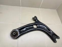 ����� �������� ������ Skoda Karoq 2017-2025 3Q0407152P 3Q0407152P ����