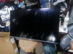 iFFALCON. LED ����