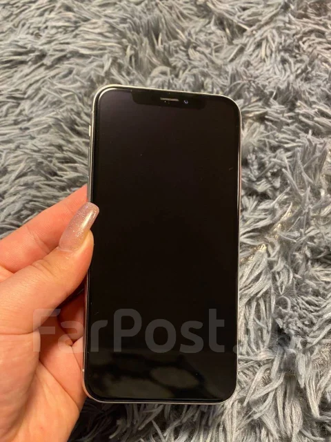 Apple iPhone X. �/�, 64 ��, �����, 4G LTE, NFC ����