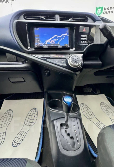 Toyota Aqua. �������, ��������, 1.5 (74��.�.), ������, 179 000����. �� ����