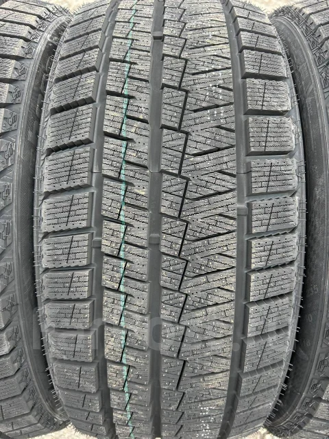 Kapsen SnowShoes AW33, 245/45R19 102H - Купить шины во Владивостоке на ...